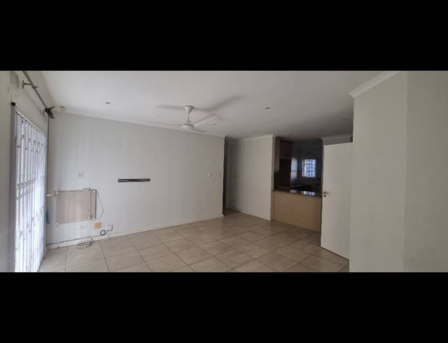 3 BEDROOM APARTMENT FOR SALE IN SOMERSET PARK